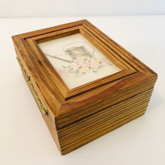 Small Wood Trinket Box Cottage Core Vintage Country - Picture 1 of 8